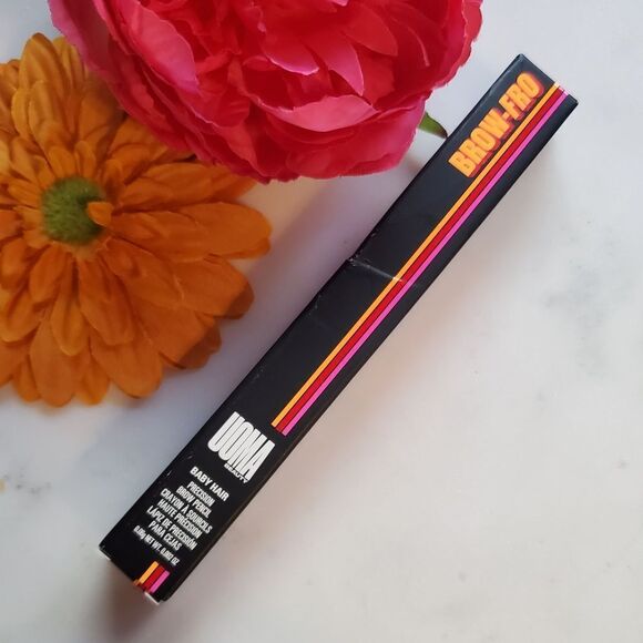 Uomo Beauty Brow-Frow Pencil in 02 Golden Blonde - Picture 6 of 10